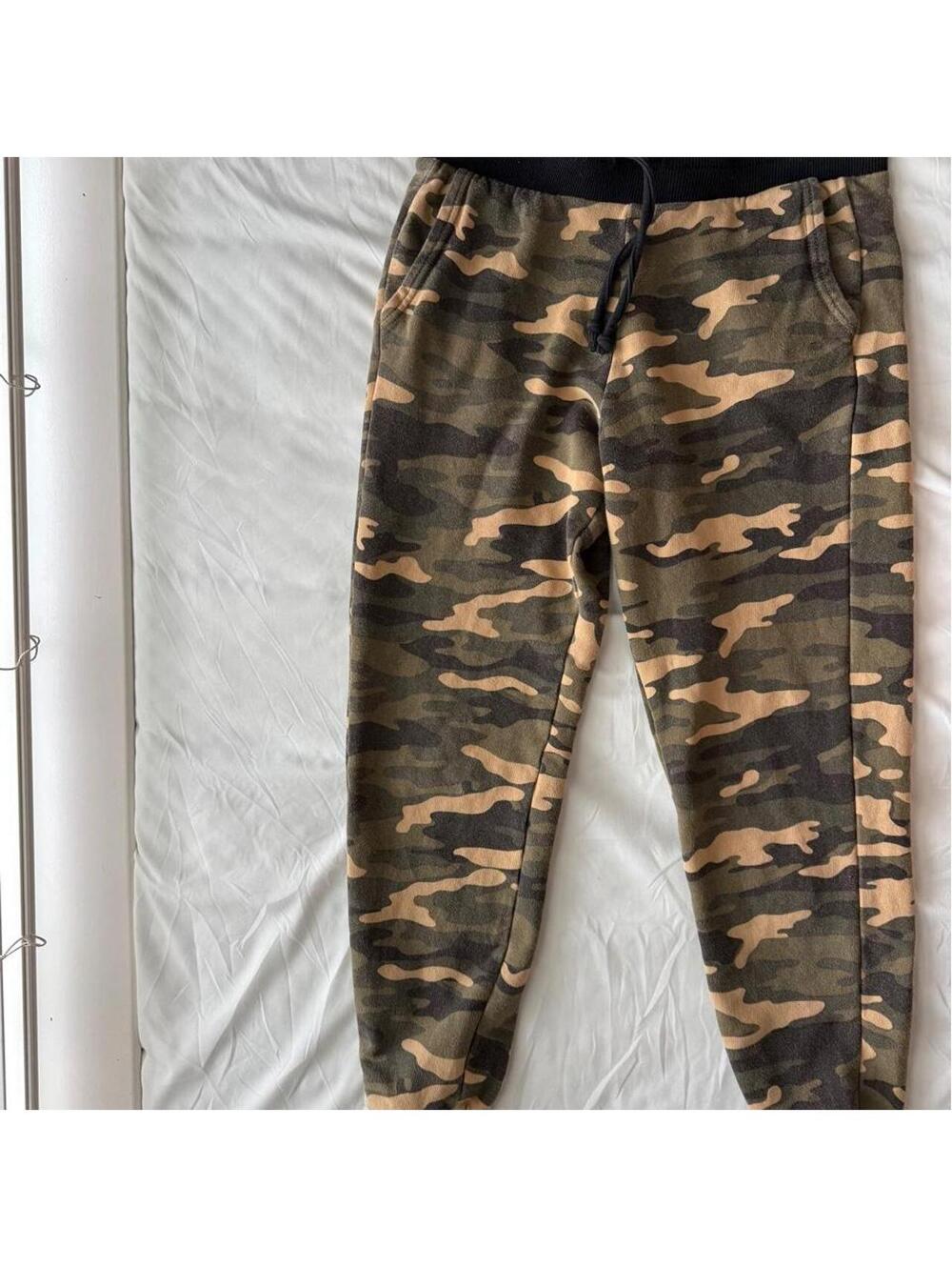 True Religion Camo Drawstring Sweatpants - Picture 4 of 6